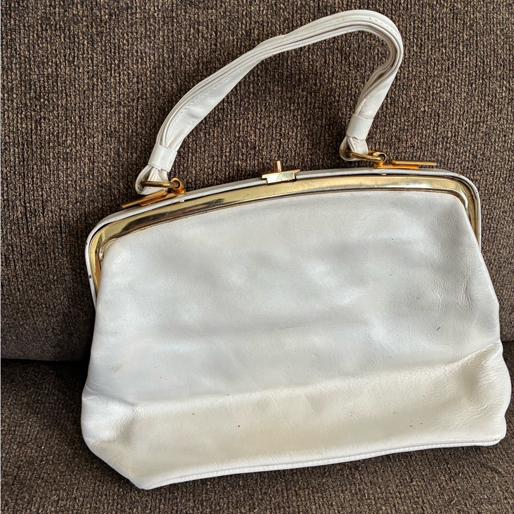 White Minimalist handbag with Soft Texture vintage white gold - Picture 3 of 8